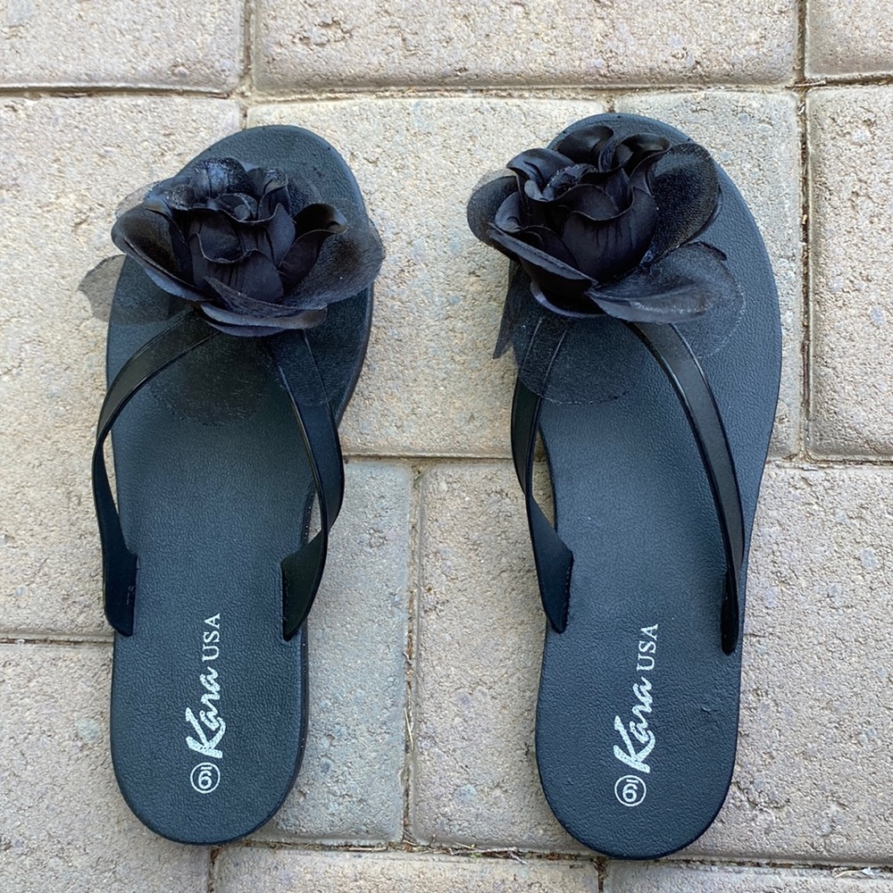 Kara USA flip flops